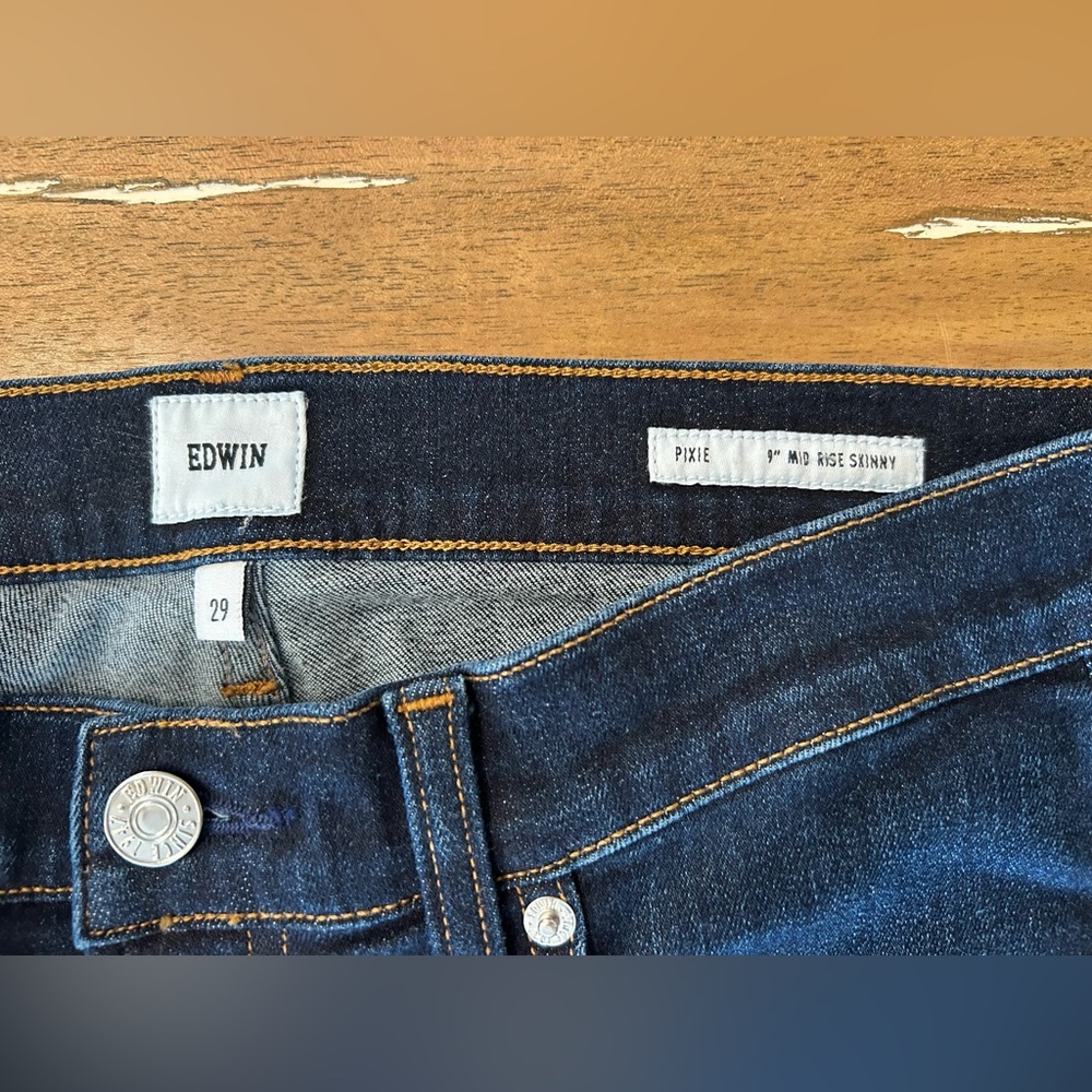 EDWIN Pixie 9 Inch Mid Rise Skinny Jeans Dark Wash Blue Womens Size 29 - Picture 4 of 6